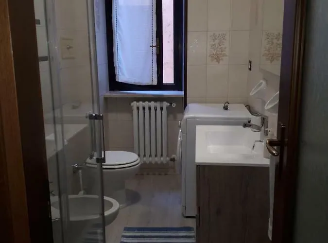 Laura's 아파트 아로나